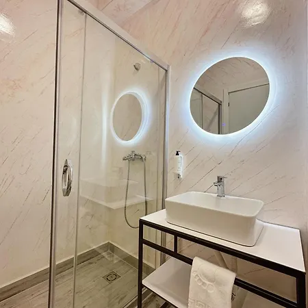 Fole Aparthotel Tirana